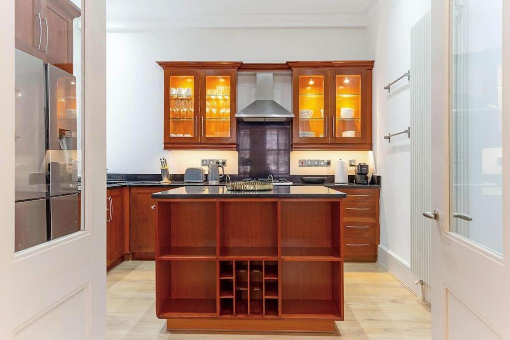 Apartamento Fabulous 3 Bed In Kensington