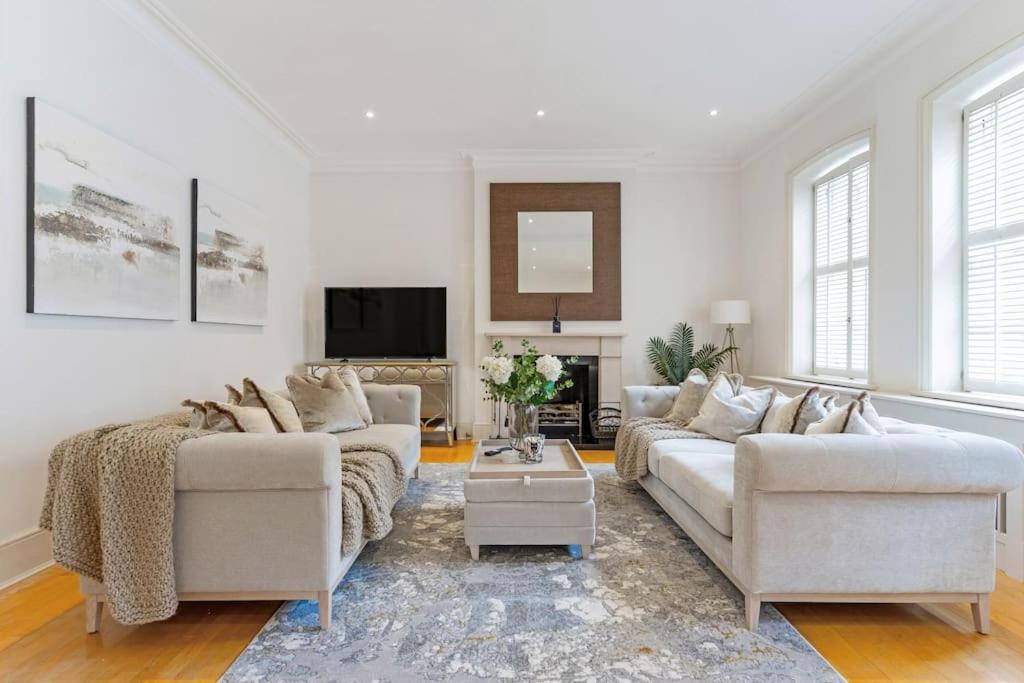 Fabulous 3 Bed In Kensington Apartamento *